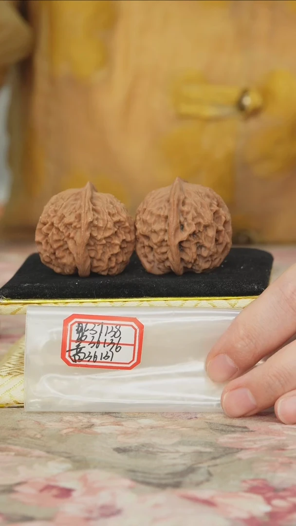 把件文玩核桃非嫁接元宝