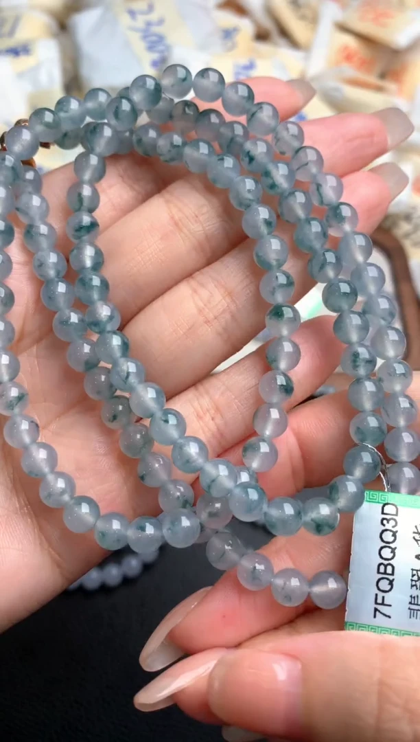 未镶嵌挂件翡翠一