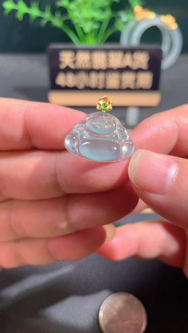 翡翠18K金镶嵌颈饰翡翠