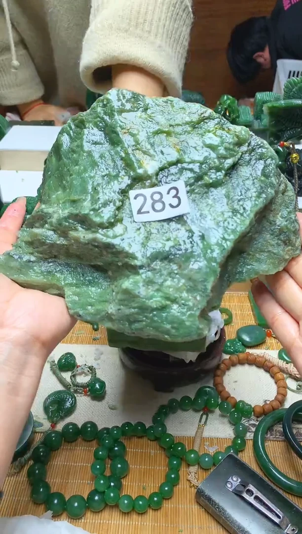 未镶嵌和田玉珠宝半成品1