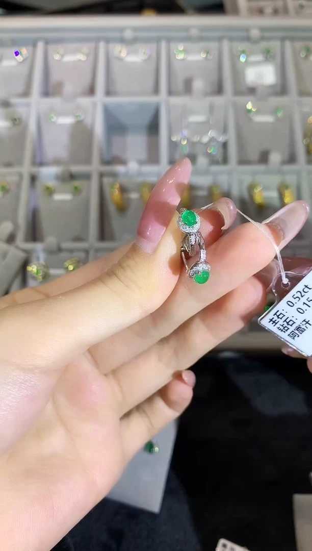 【闪购商品】祖母绿吊坠(不含链)18K金镶嵌a93时尚耳饰