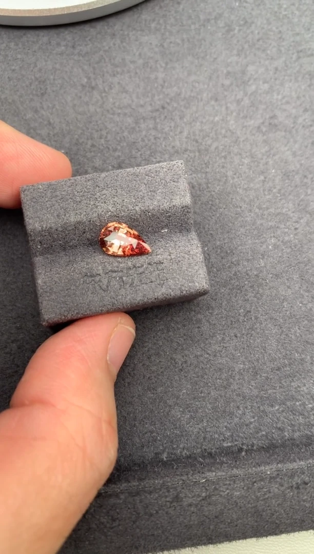 裸石彩色蓝宝石1.5ct 帕拉恰 定制 B