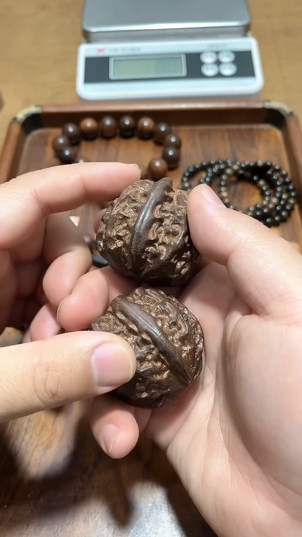 【闪购商品】檀香木精品推荐木雕核桃