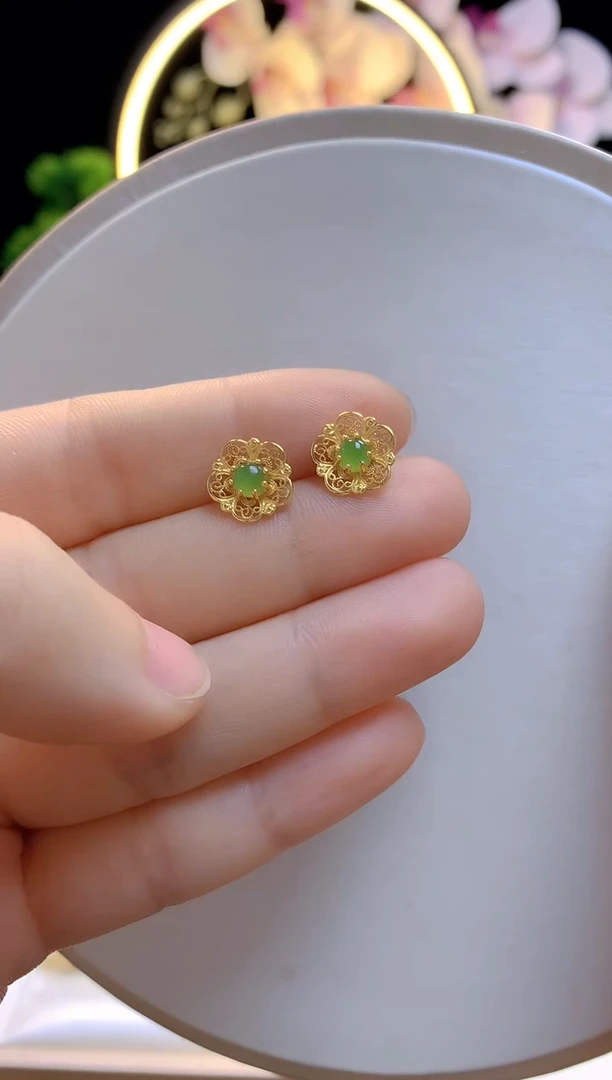 银S925镶嵌和田玉耳钉花花耳钉