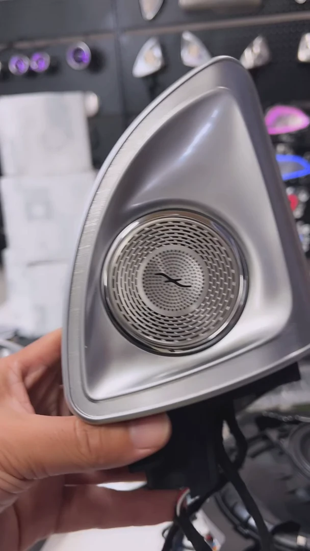 奔驰22款GLC旋转高音1对