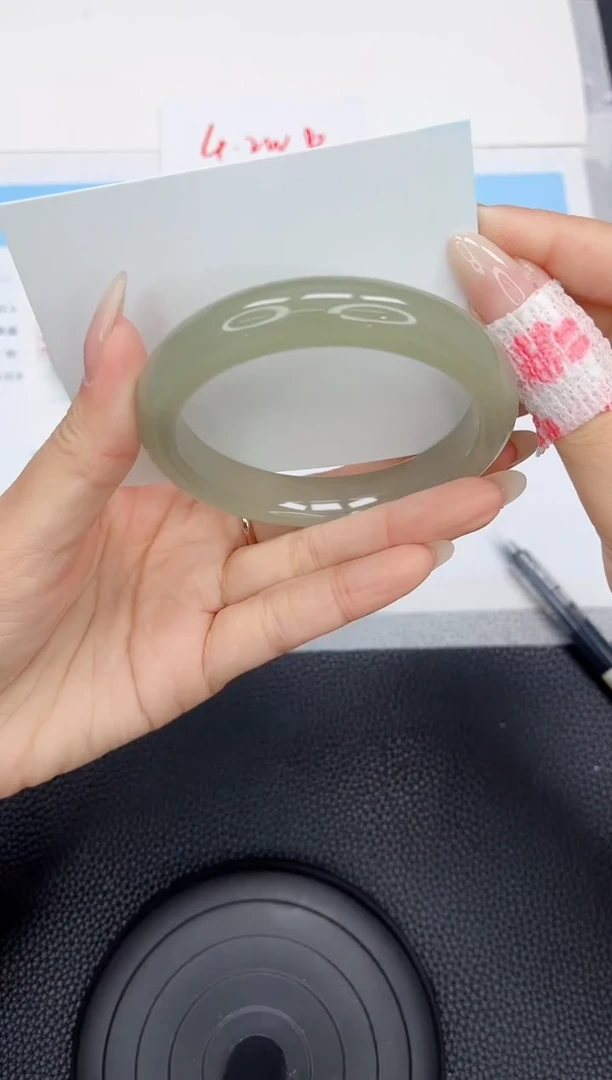 石英质玉手镯未镶嵌260-58.8