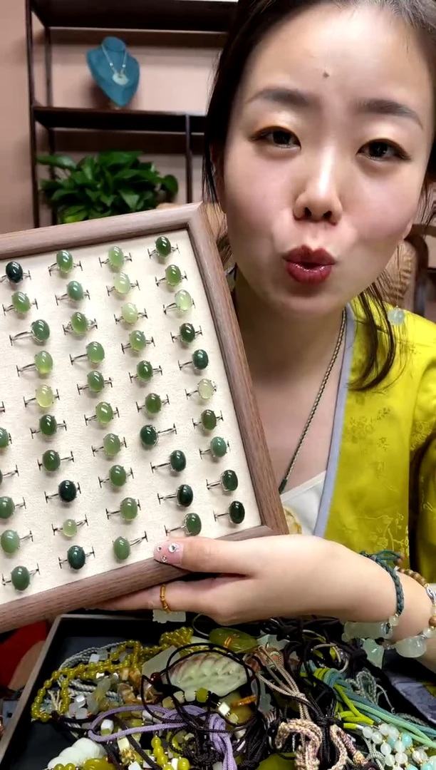 【闪购商品】岫玉吊坠未镶嵌多样性发货其中一件