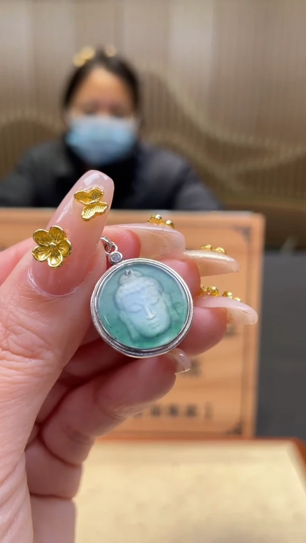 【闪购商品】翡翠颈饰未镶嵌      *2