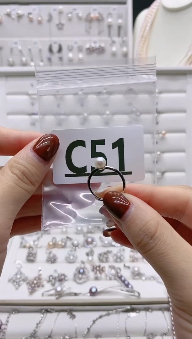 银S925镶嵌无淡水珍珠是***鹿C51