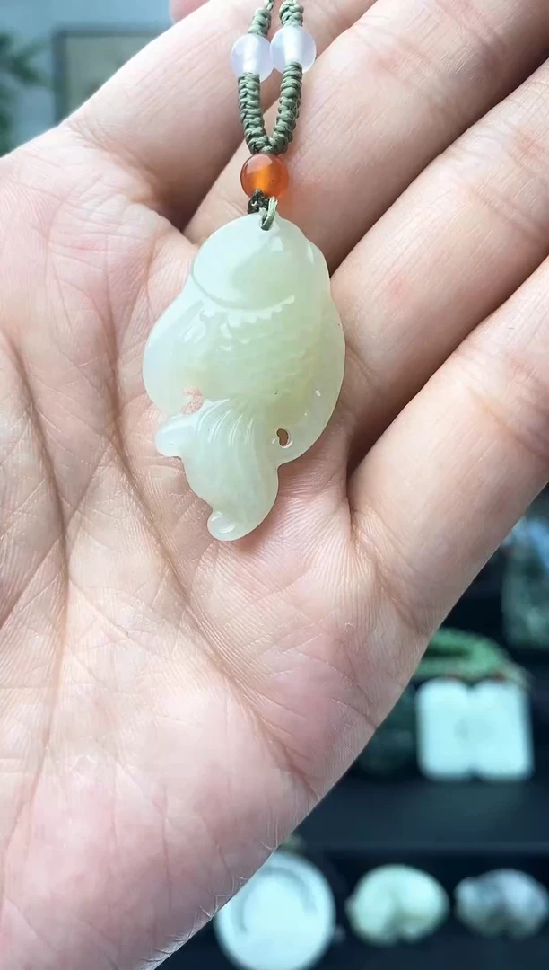 和田玉未镶嵌颈饰1