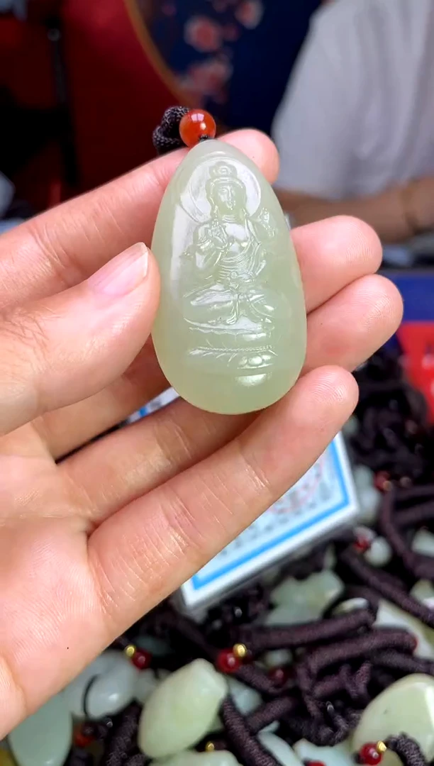 未镶嵌和田玉摆件1