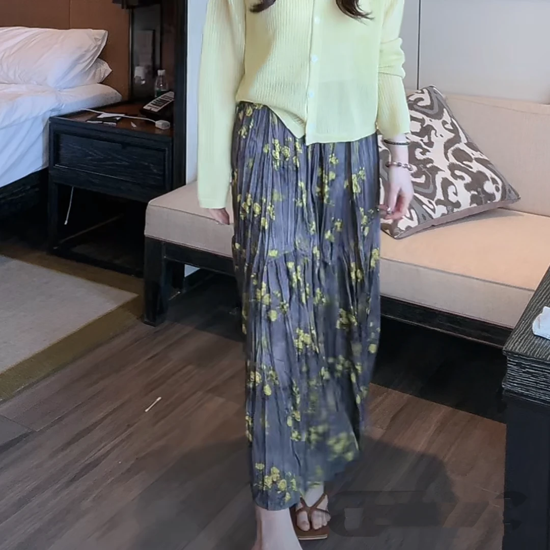 碎花半身裙2025新款春季法式田园风显瘦松紧腰时尚百褶中长款裙子
