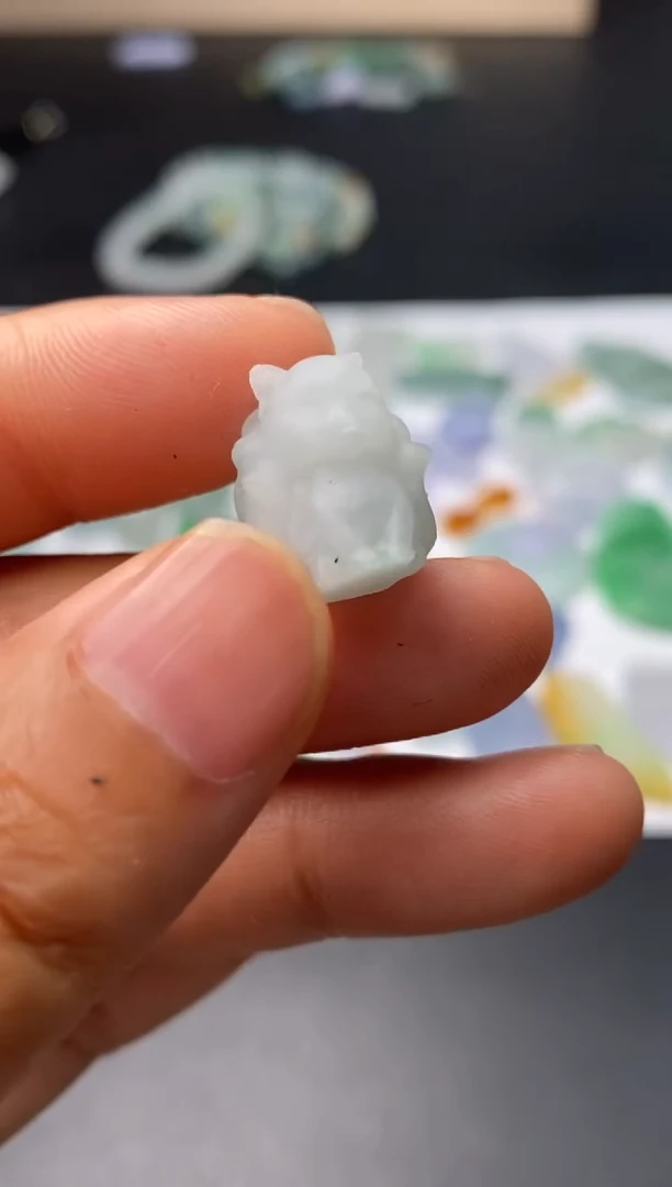 定制翡翠未镶嵌毛货翡翠~