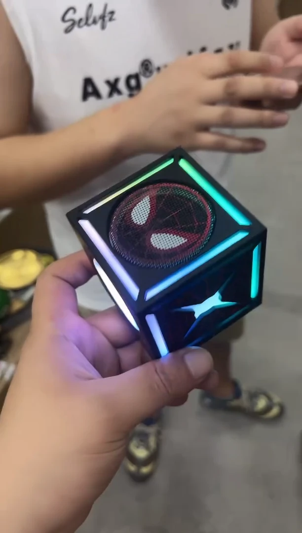 树脂漫威正版授权 蜘蛛侠魔方蓝牙音响