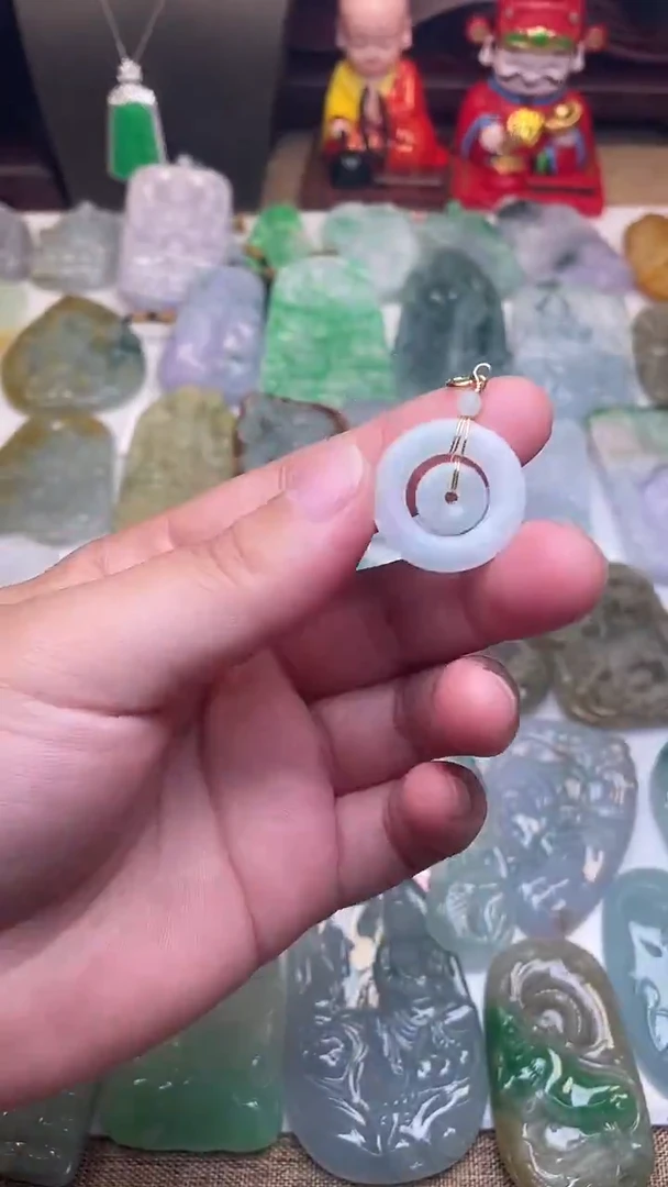 颈饰未镶嵌翡翠扣子