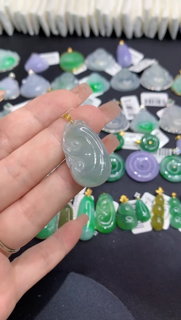 吊坠(不含链)18K金镶嵌翡翠11111111111