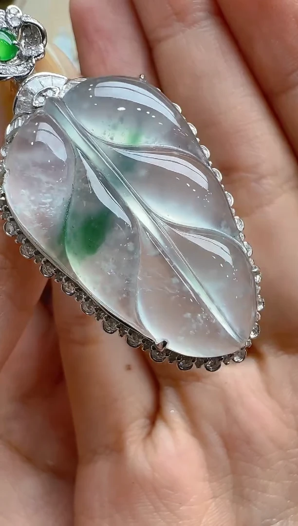 【闪购商品】翡翠吊坠(不含链)18K金镶嵌多样性团购发一件