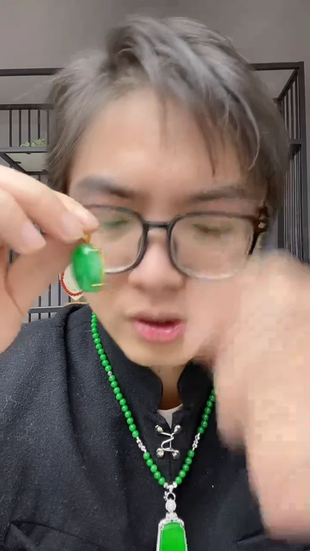 【闪购商品】翡翠颈饰合金鸽子蛋