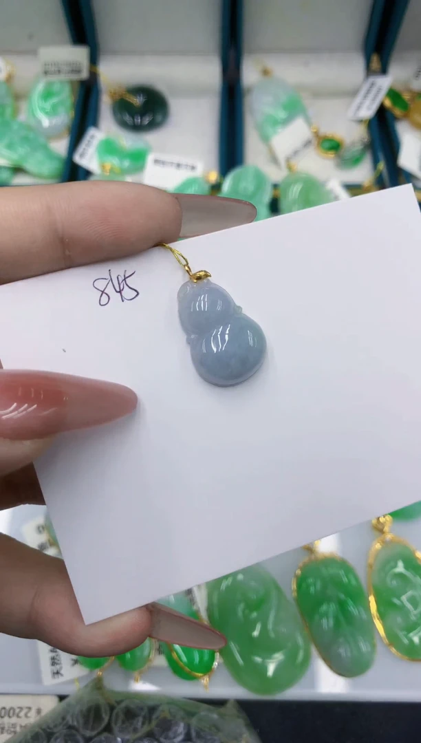 颈饰18K金镶嵌翡翠111111