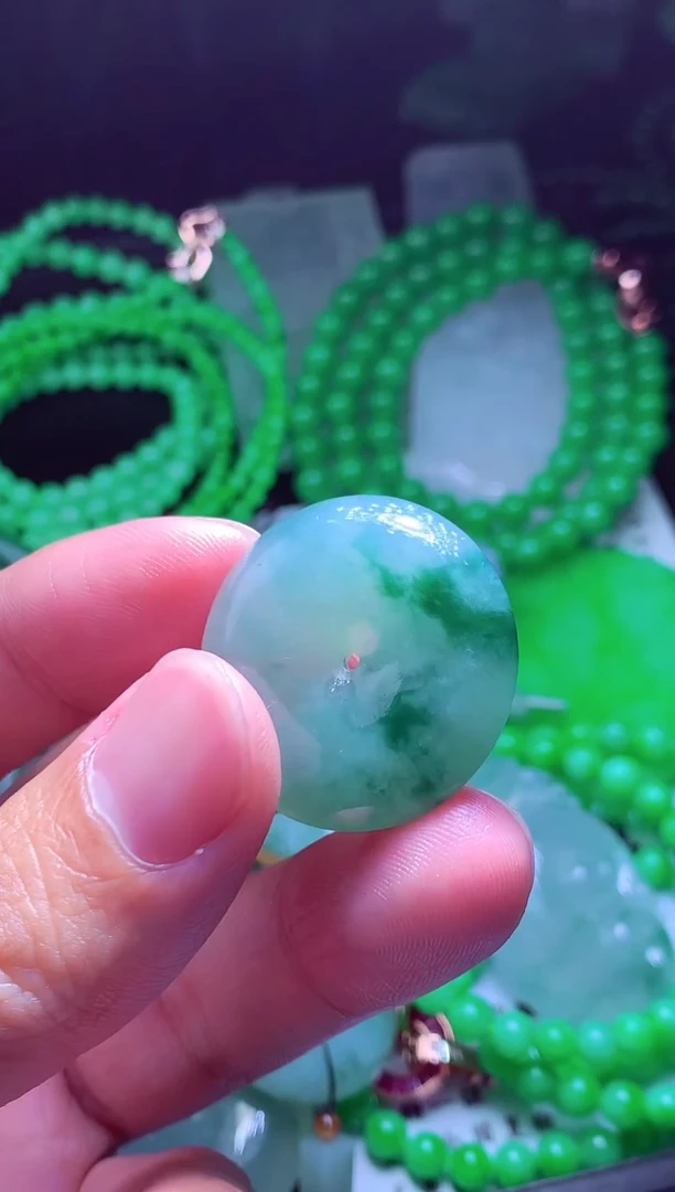 未镶嵌定制翡翠糖**?翡翠毛货定制