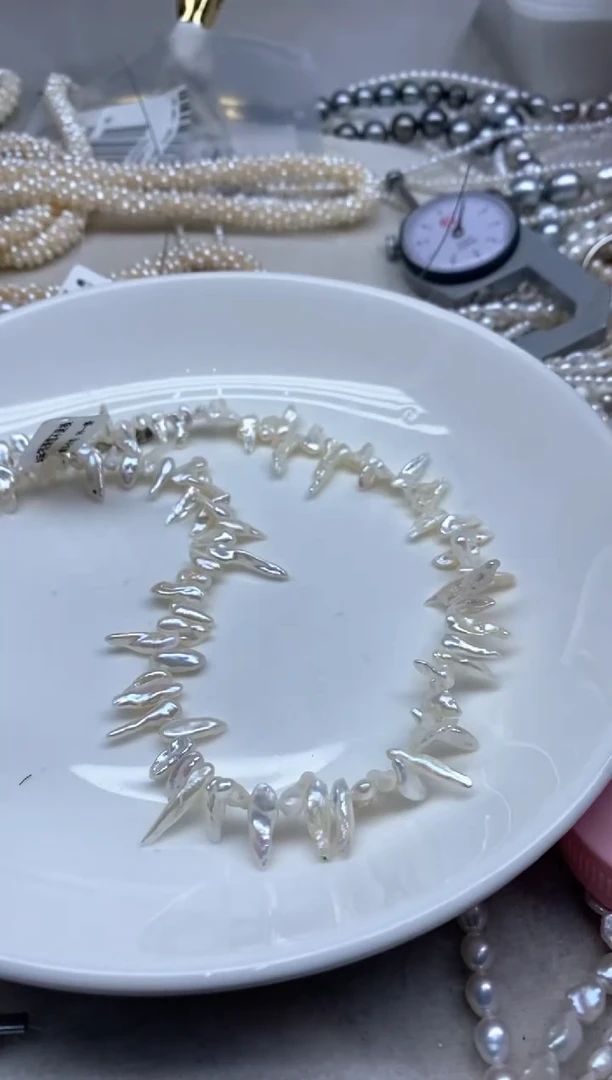 颈饰未镶嵌淡水珍珠花瓣