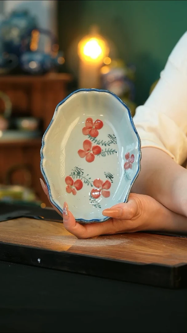 杯手绘心瓷微瑕介意勿拍