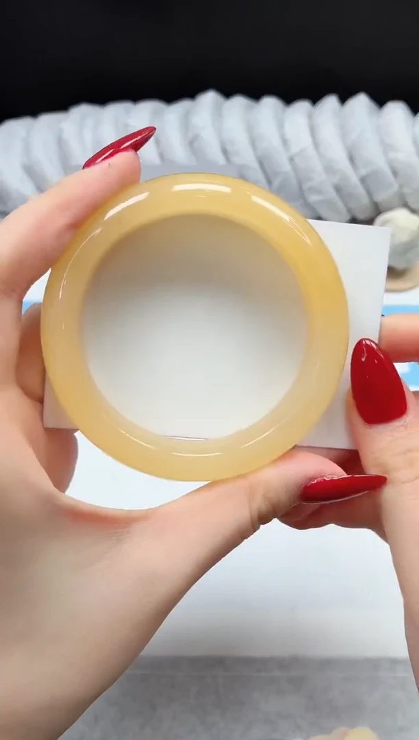 未镶嵌手镯石英质玉67/黄龙59.7