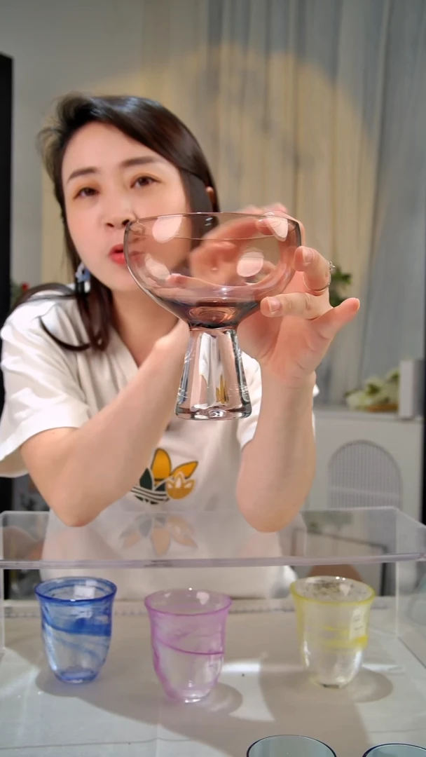 高脚款水晶玻璃2支酒红色实心底甜品碗