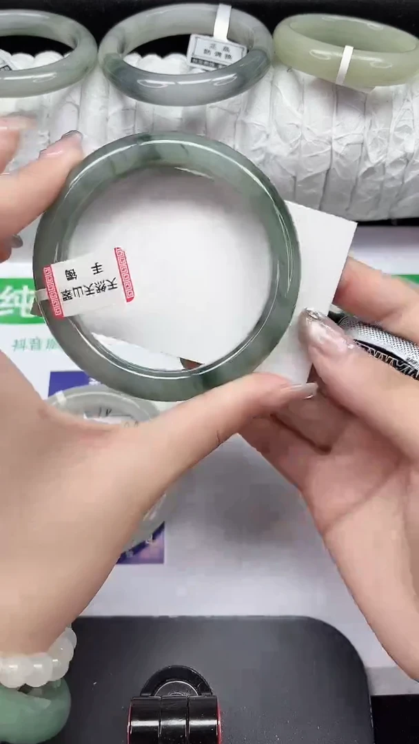 未镶嵌手镯石英质玉73-59/60