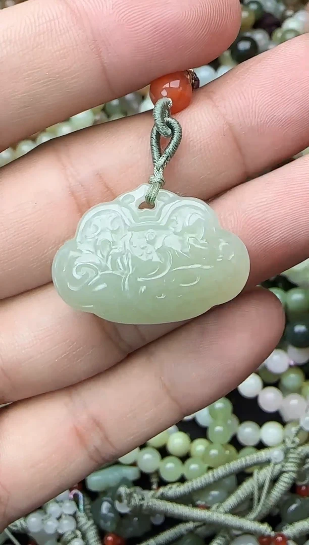 项链未镶嵌和田玉拍一发一