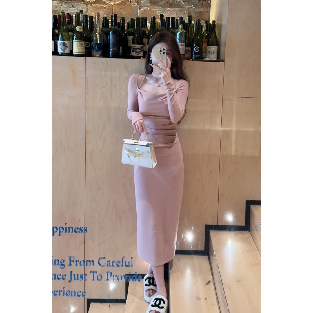 【连衣裙A68】2023秋冬新款气质挂脖可一字肩 粉色连衣裙