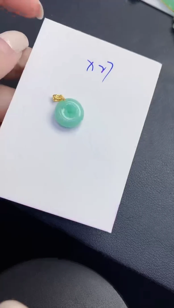 颈饰未镶嵌翡翠缅甸天然翡翠A货