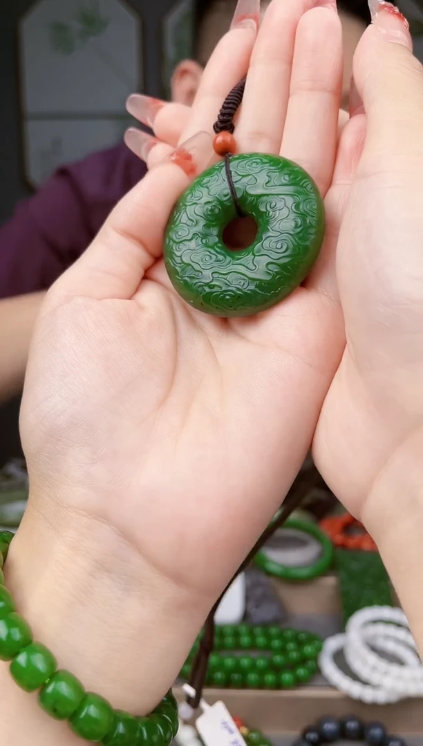 和田玉未镶嵌颈饰多样性发货   拍一单发一个