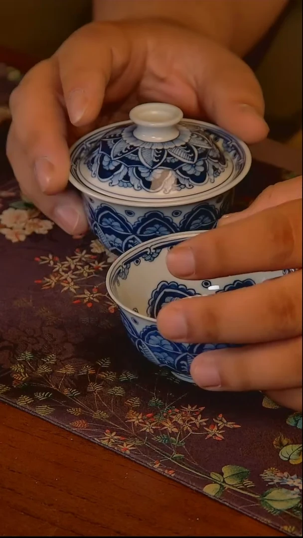 杯手工手绘杯杯很美丽