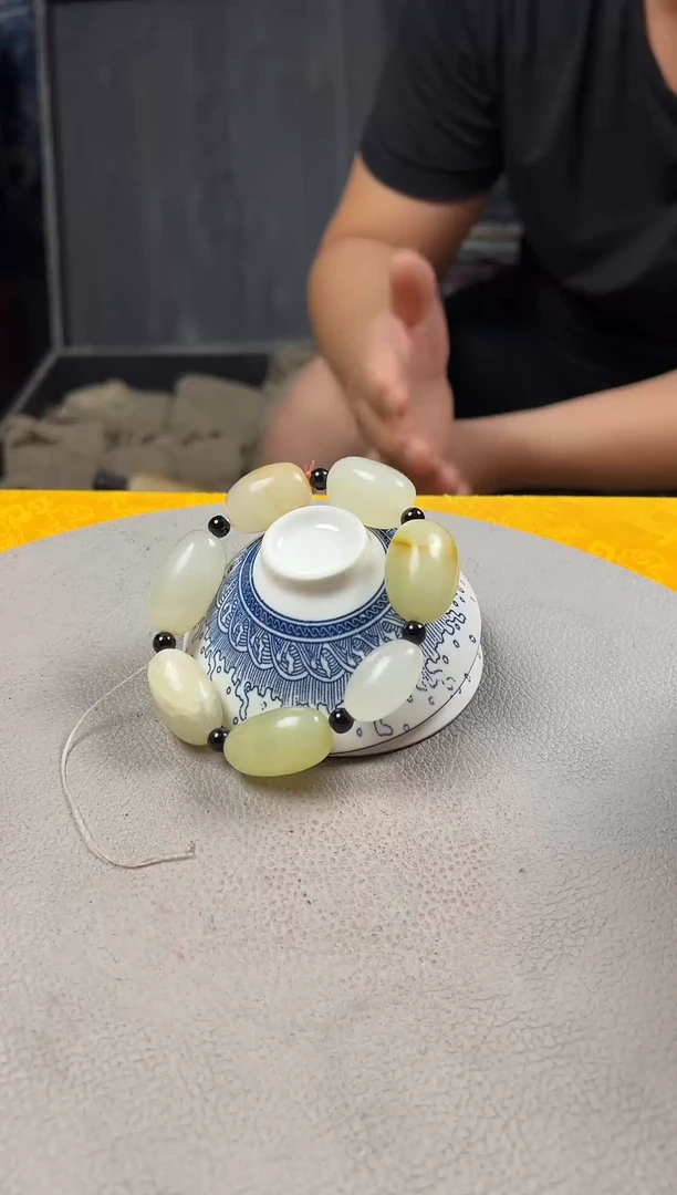 当代陶瓷工艺摆件J533