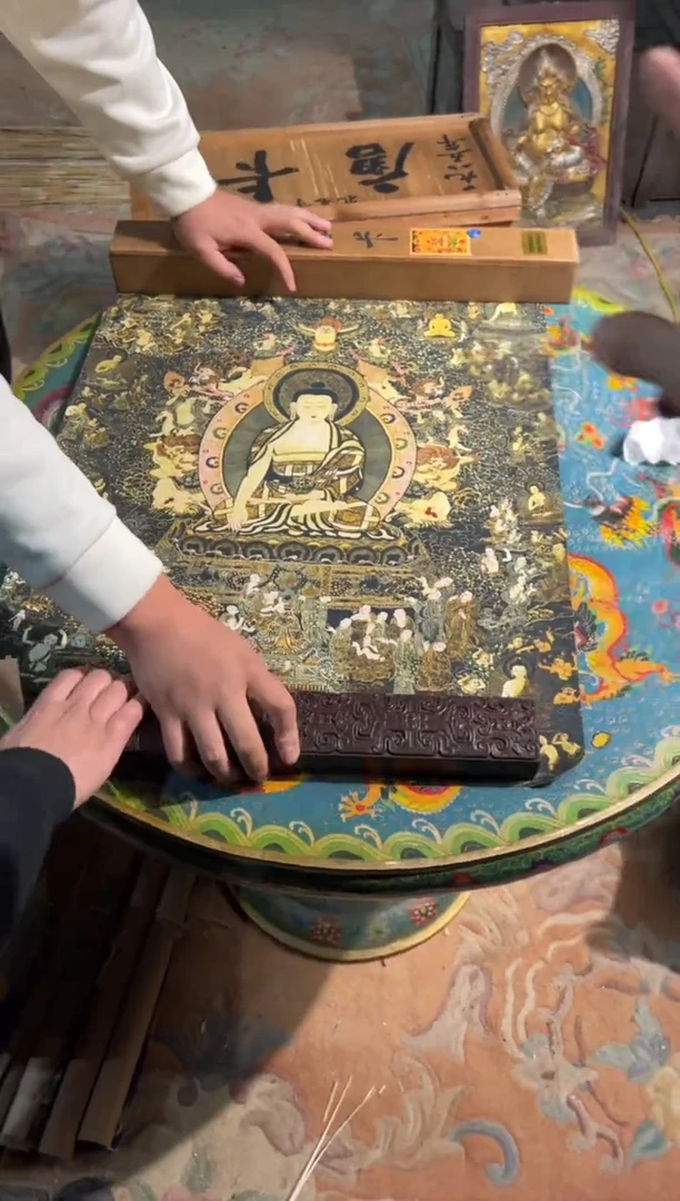 卷轴画卷轴画嗷嗷的唐卡附带木盒