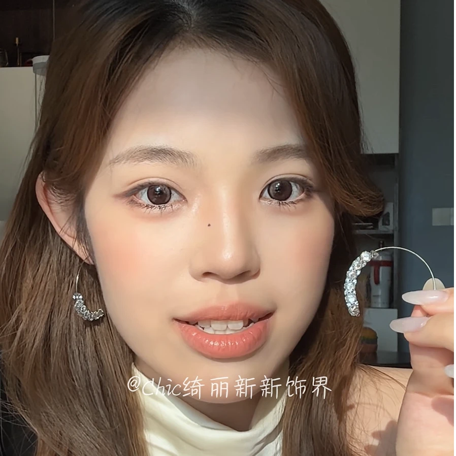 合金锆石耳饰 银色闪钻圈圈耳环耳圈精致显脸小耳钉2025新款独特