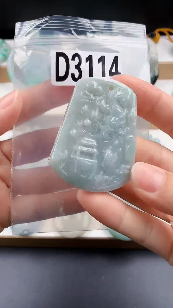 颈饰未镶嵌翡翠颈饰未镶嵌缅甸天然翡翠吊坠