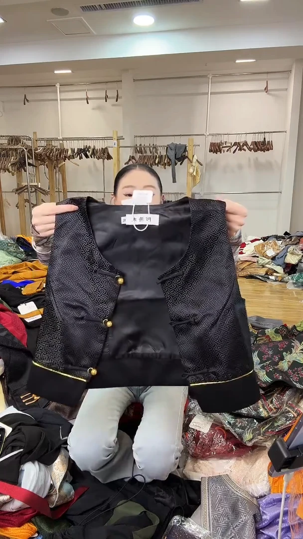 XL码      115-125斤