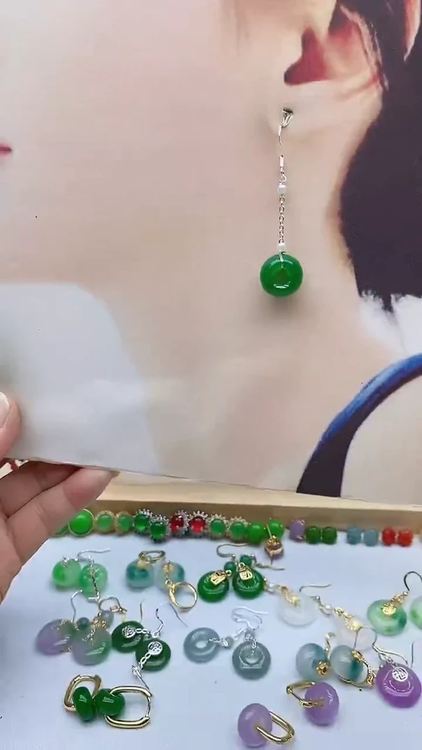 银S925镶嵌石英质玉（天山翠）耳饰981