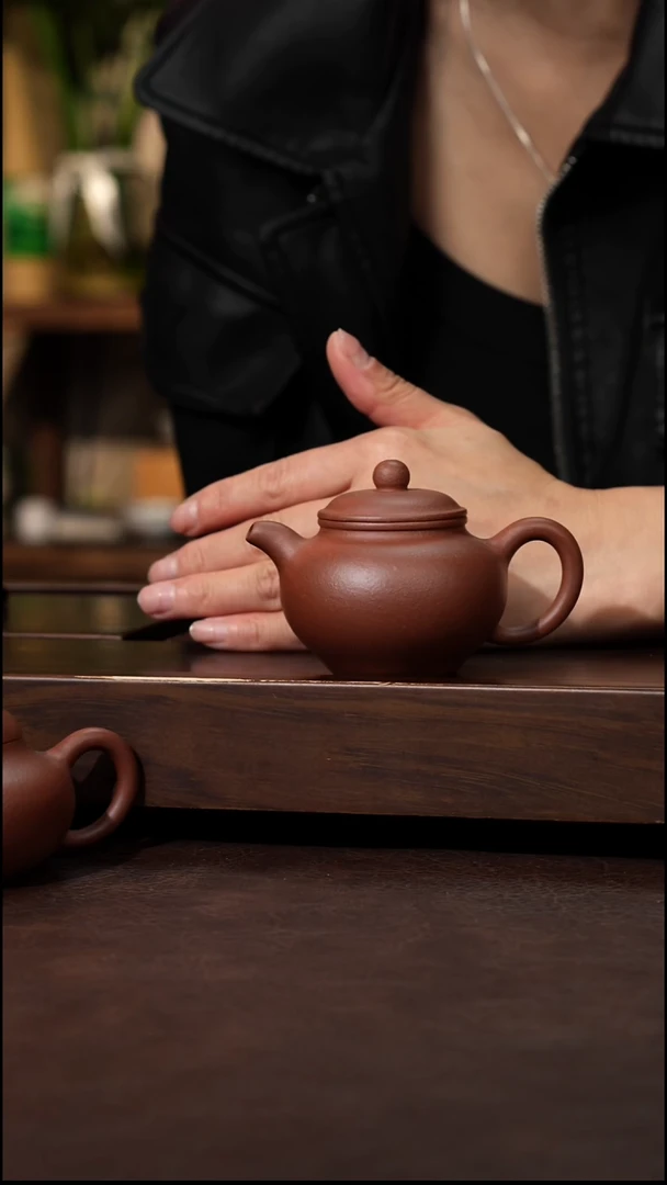 茶壶紫砂底槽清小掇只100cc左右