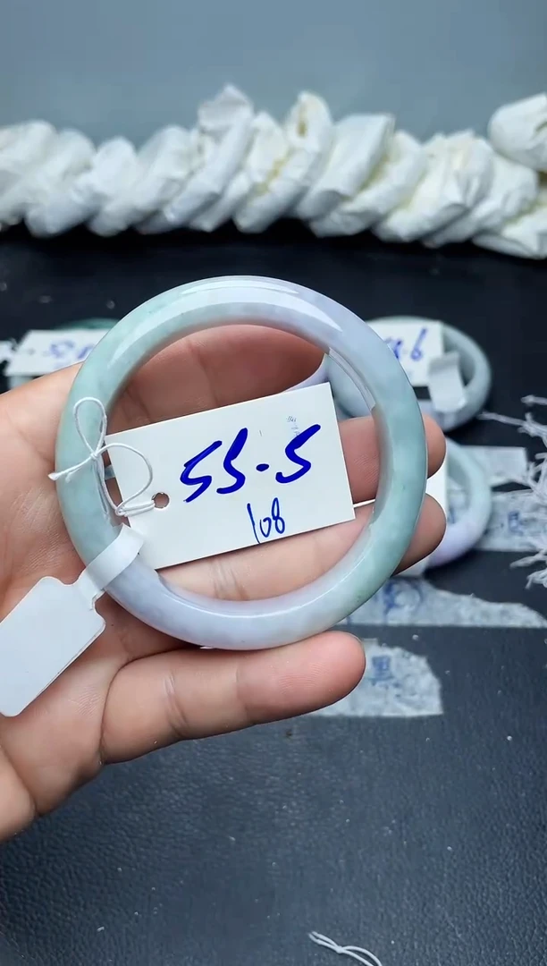 未镶嵌手镯翡翠108
