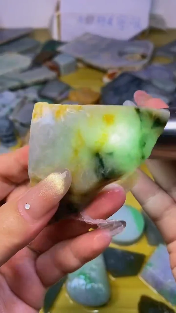 散珠翡翠天然缅甸翡翠A货010