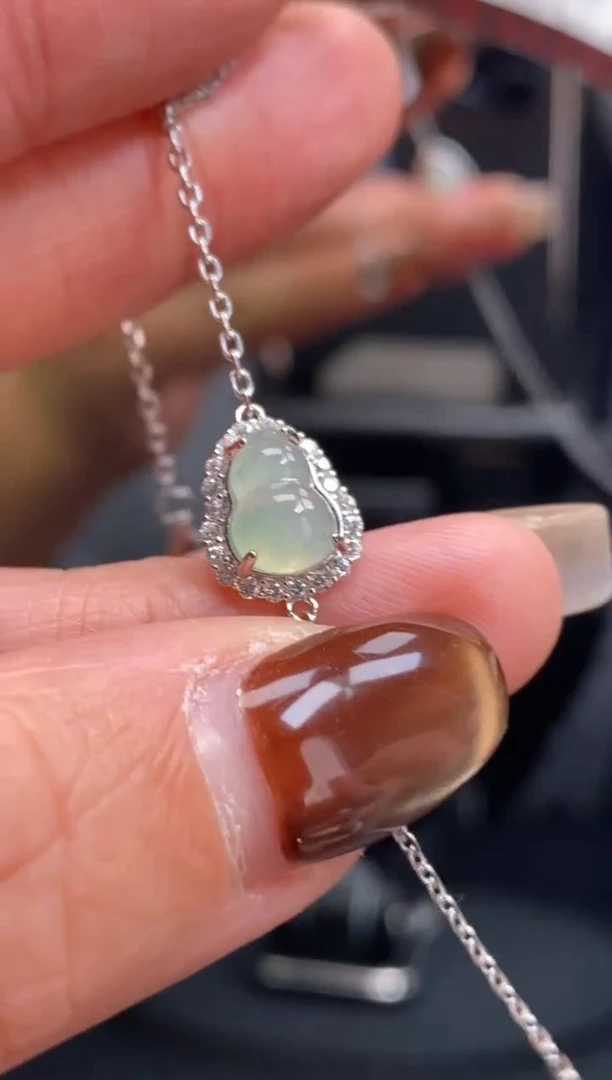 颈饰银S925镶嵌翡翠净货17069