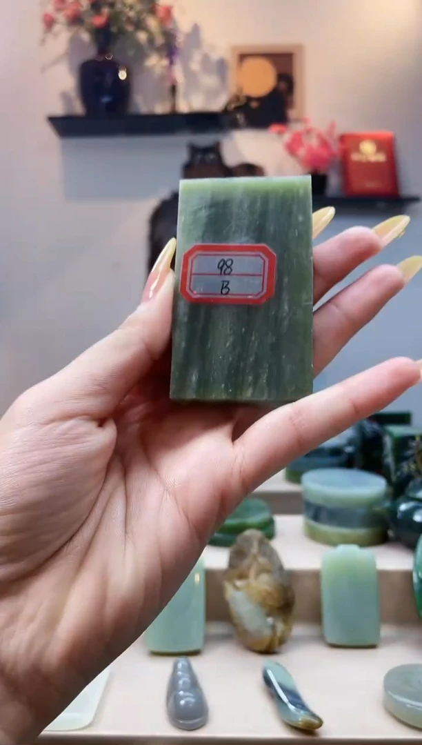 未镶嵌和田玉挂件1