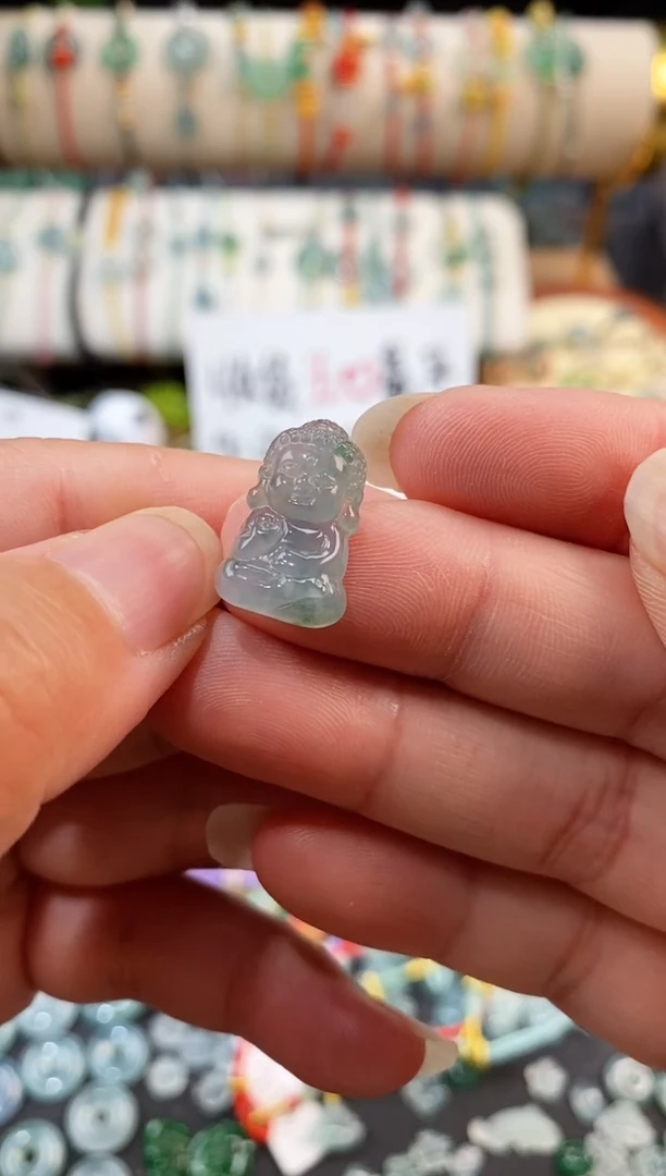 散珠翡翠冰种宝宝佛