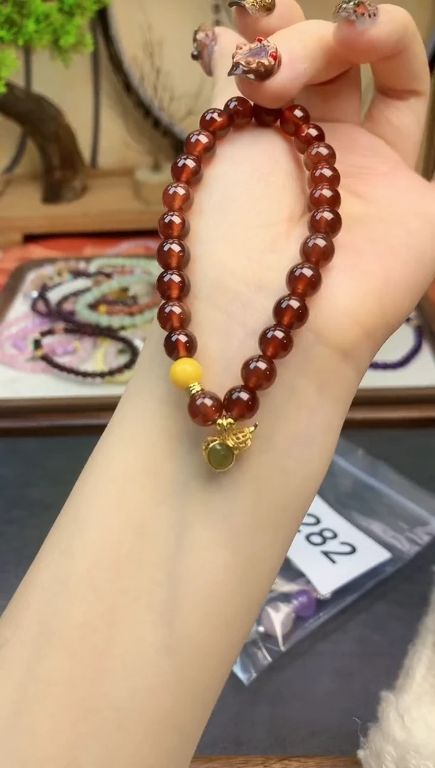 【闪购商品】石榴石（芬达石）手链未镶嵌283