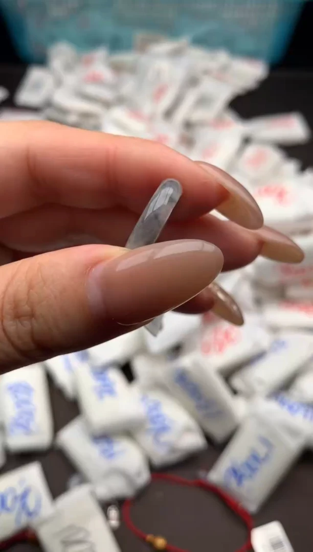 【闪购商品】翡翠戒圈未镶嵌一 圈口8