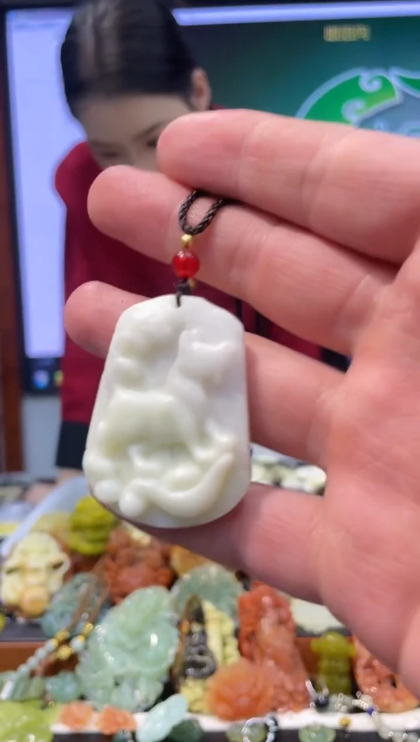 【闪购商品】岫玉吊坠未镶嵌·