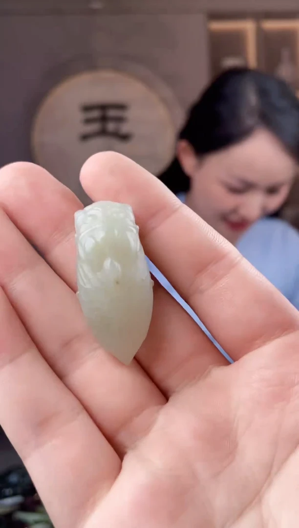 颈饰未镶嵌和田玉拍一发一，多样性发货